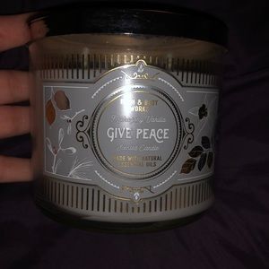 White Barn 3 wick candle